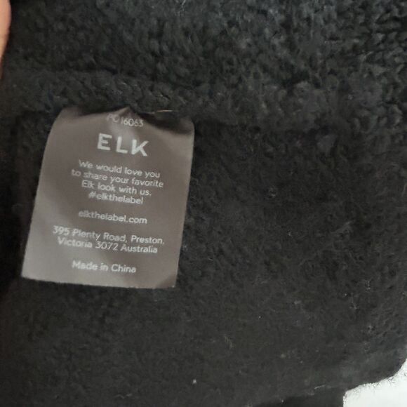 Elk The Label 100% Wool Knit Poncho Sweater Size OS Black Wrap Thick Wrap - Picture 9 of 11